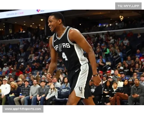 福克斯第三节独得11分,马刺93-89领先森林狼 福克斯第三节独得11分,马刺93-89领先森林狼